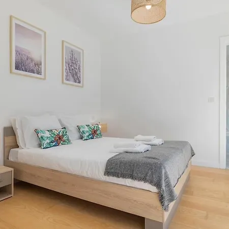 Campolide Lovely 2 Bedroom By Innkeeper Διαμέρισμα